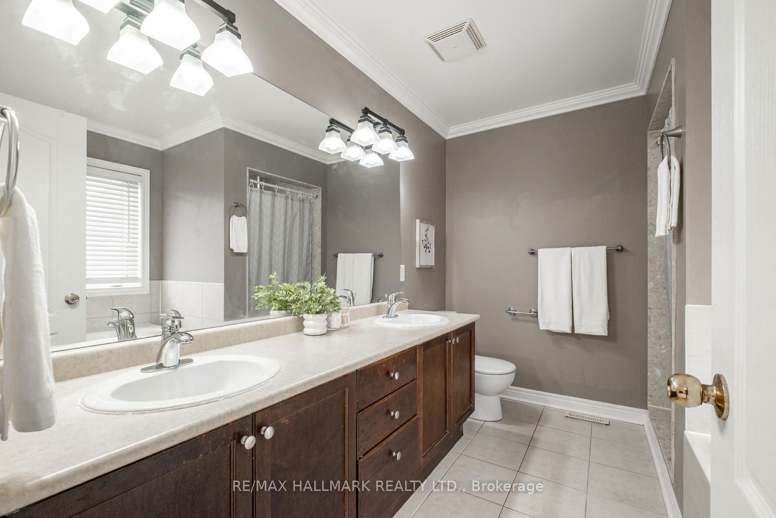 43 Horsedreamer Lane • Whitchurch-Stouffville, ON photo 25