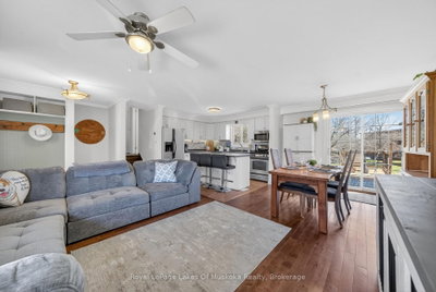 271 Lakeland Crescent • Brock, ON photo 8