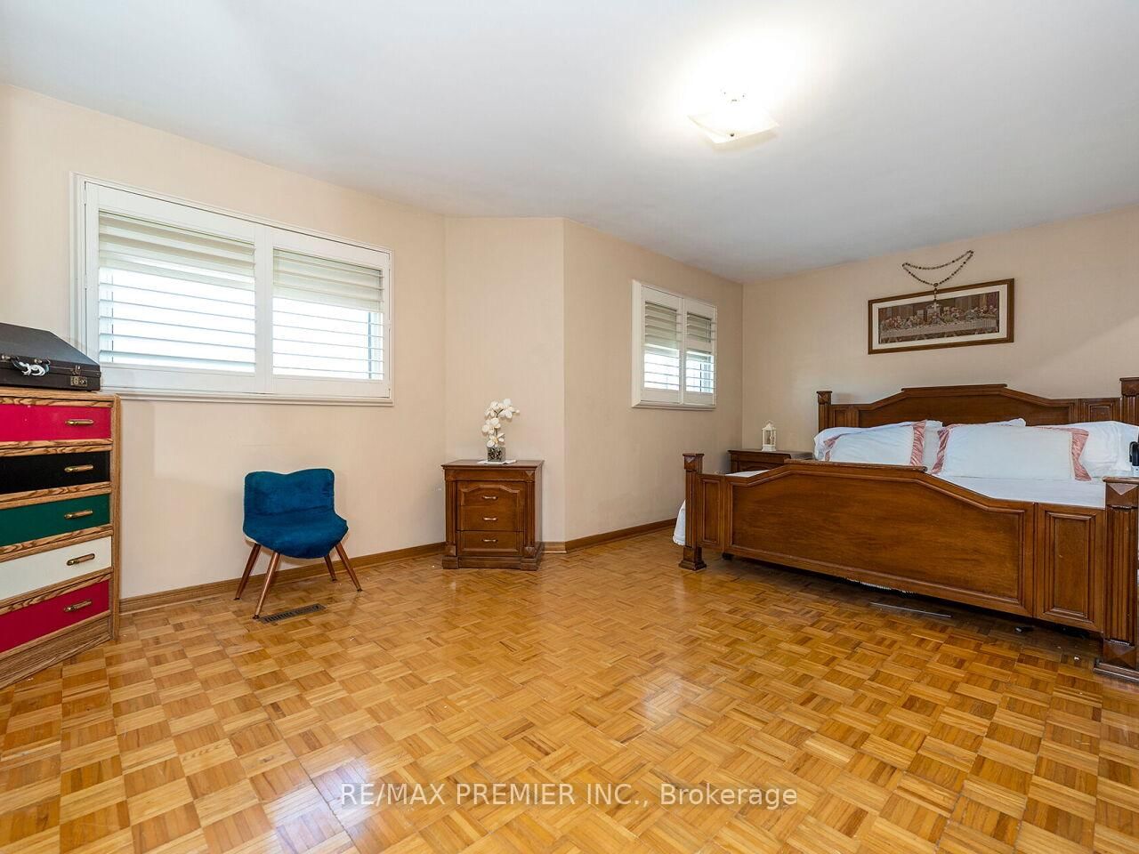 Listing Image 25