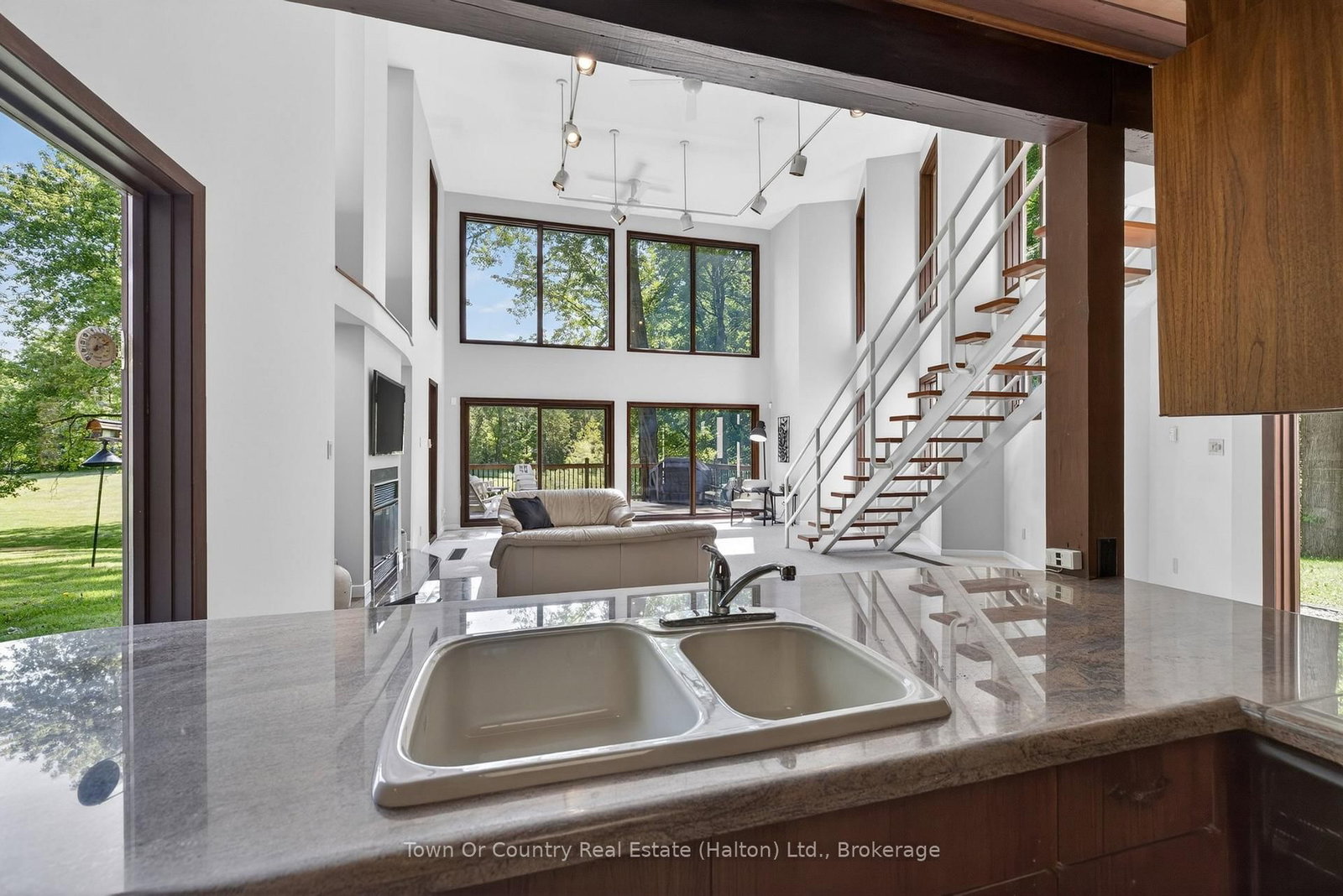 1127 Adjala Tecumseth Townline • New Tecumseth, ON photo 14