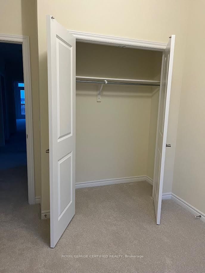 37 Puisaya Drive, Unit Upper - Photo 7