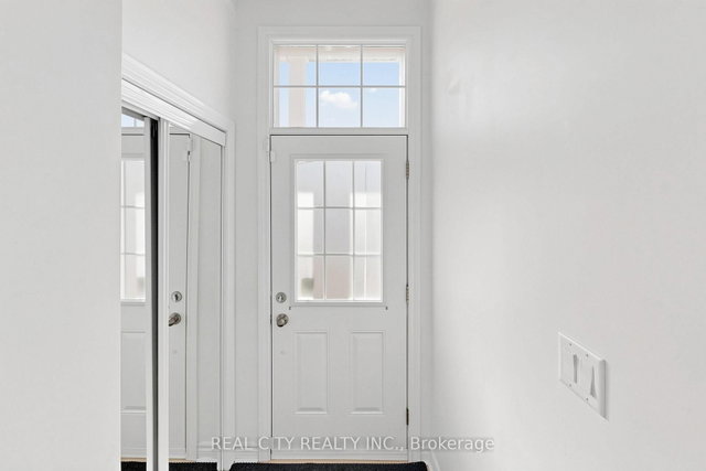 22 - 10 Greensborough Village Circle