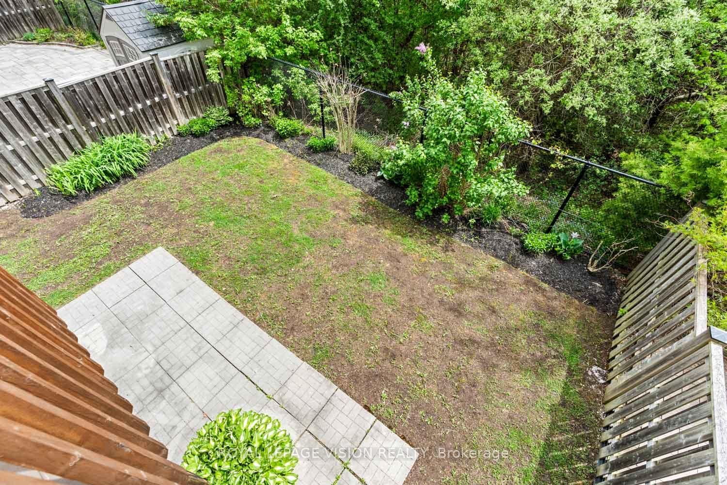 27 Ida Jane Grove • Whitchurch-Stouffville, ON photo 32