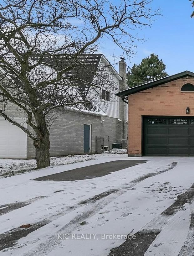108 Cardinal Crescent