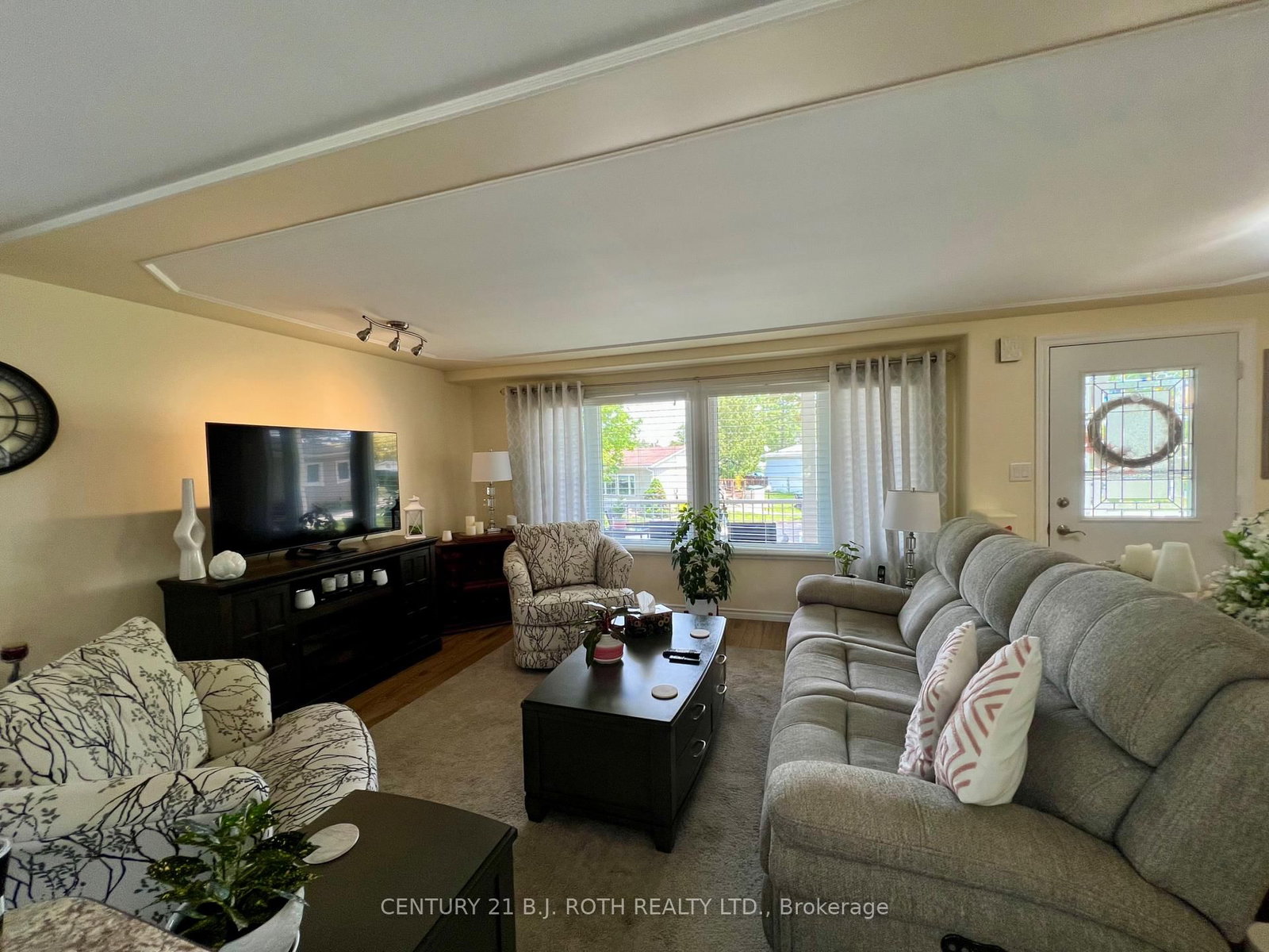 57 Main Street • Innisfil, ON photo 10