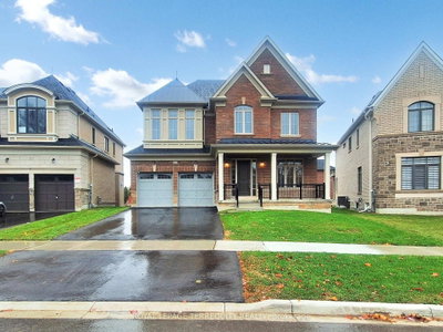 4-bed Duplex · 161 Cranberry Lane