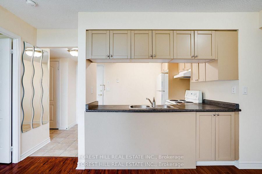 745 New Westminster Drive, Unit 608