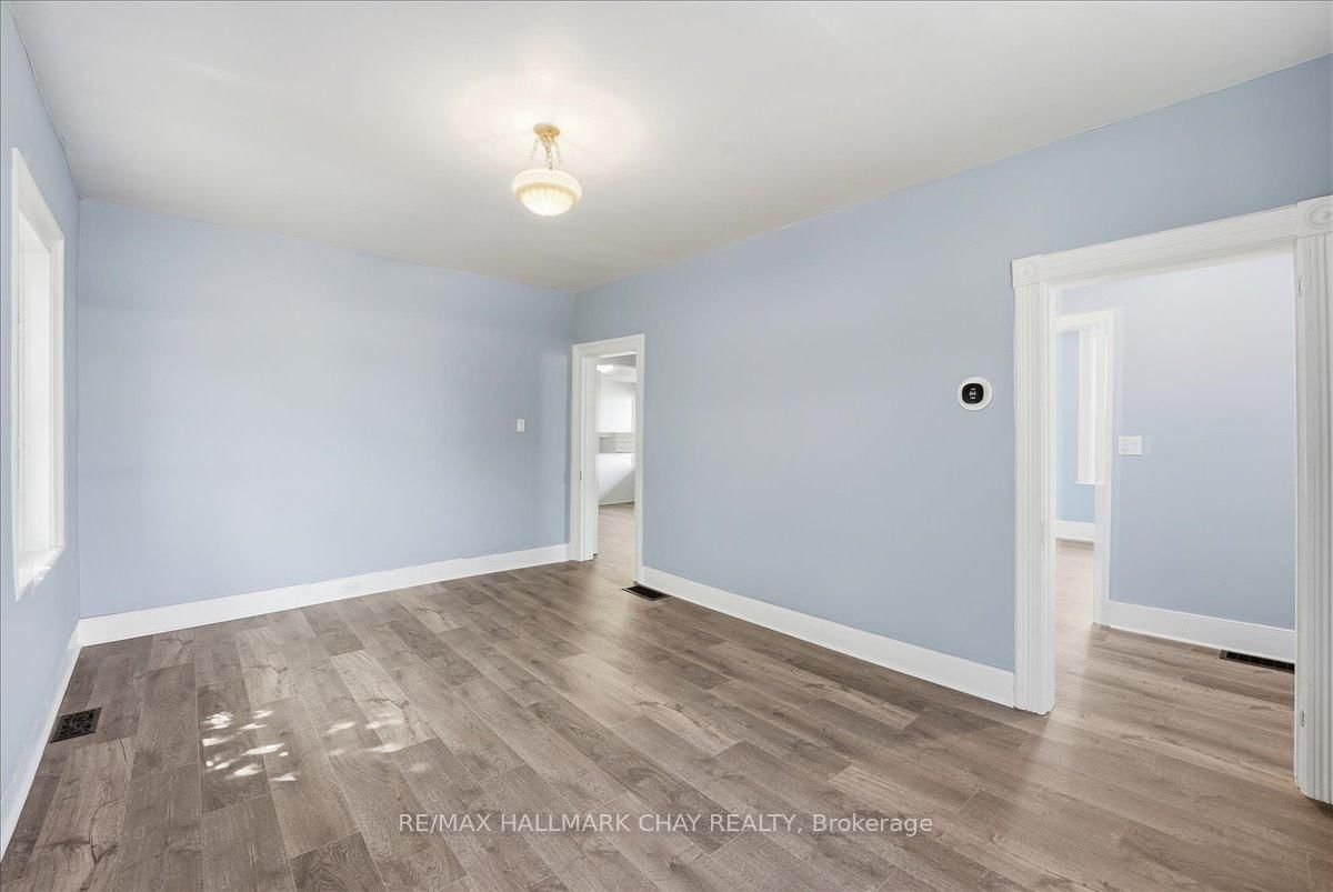 17 Church Street • Innisfil, ON photo 14