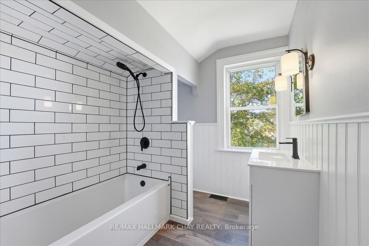 17 Church Street • Innisfil, ON photo 18