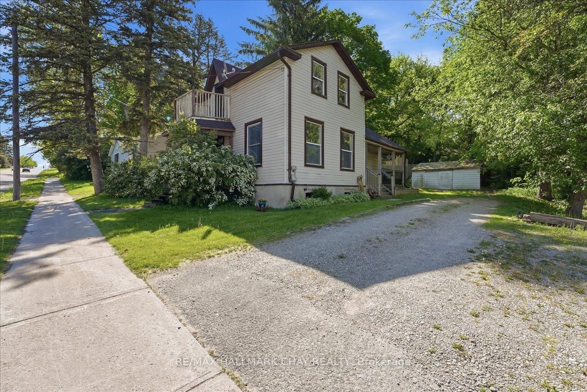17 Church Street • Innisfil, ON photo 4