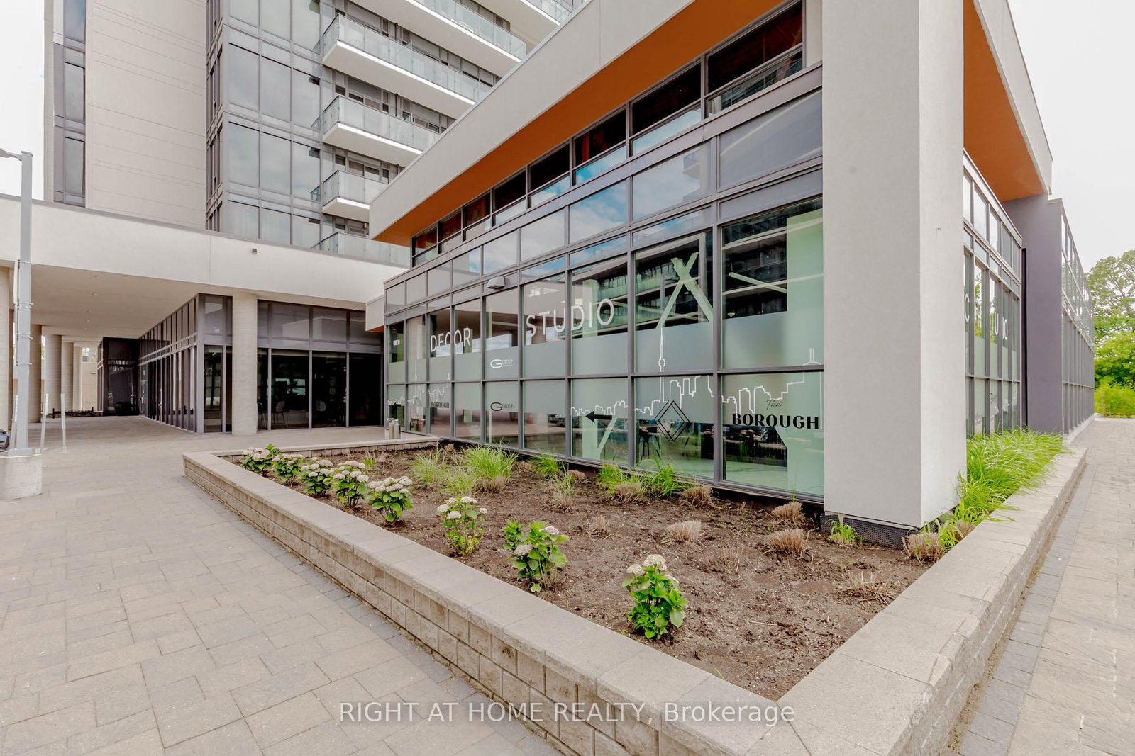 9608 Yonge Street, Unit 1603 - Photo 36