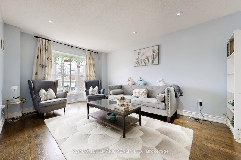 87 Autumn Way photo 5