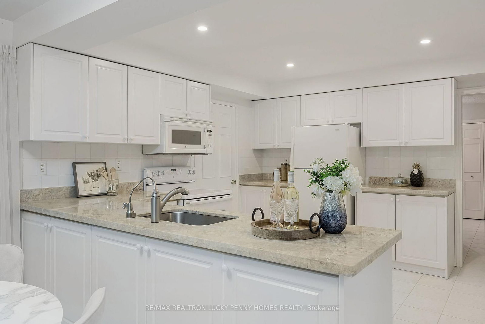 4 McPhail Court • Markham, ON photo 13
