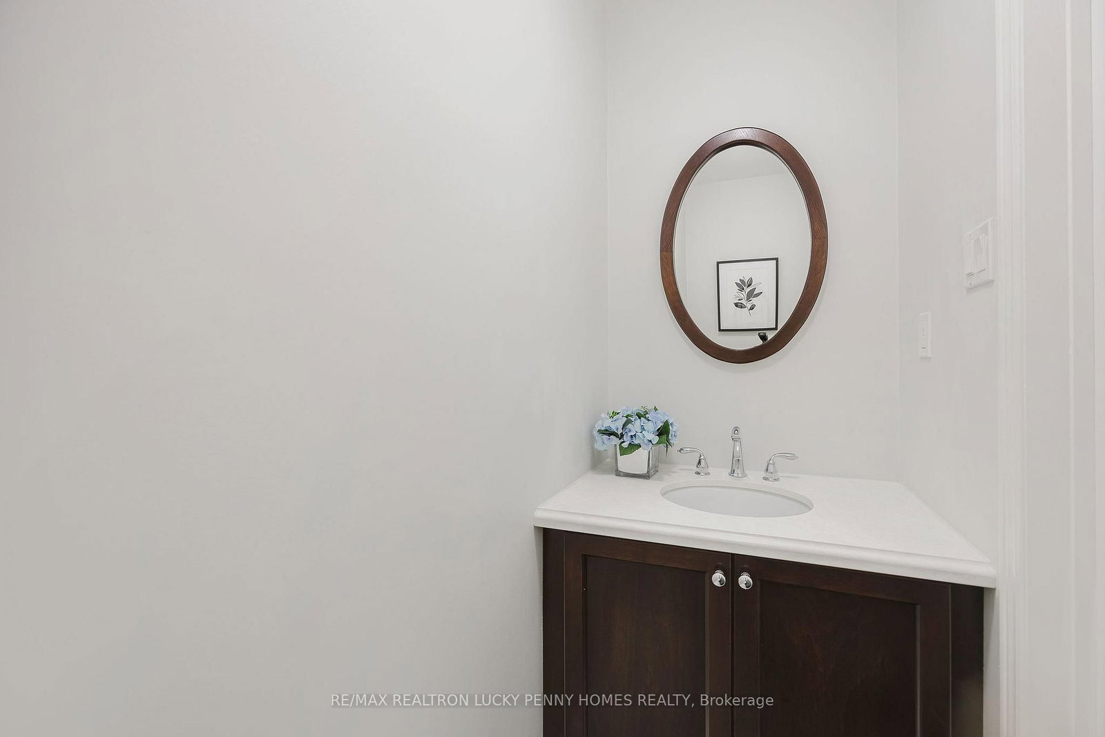 4 McPhail Court • Markham, ON photo 18