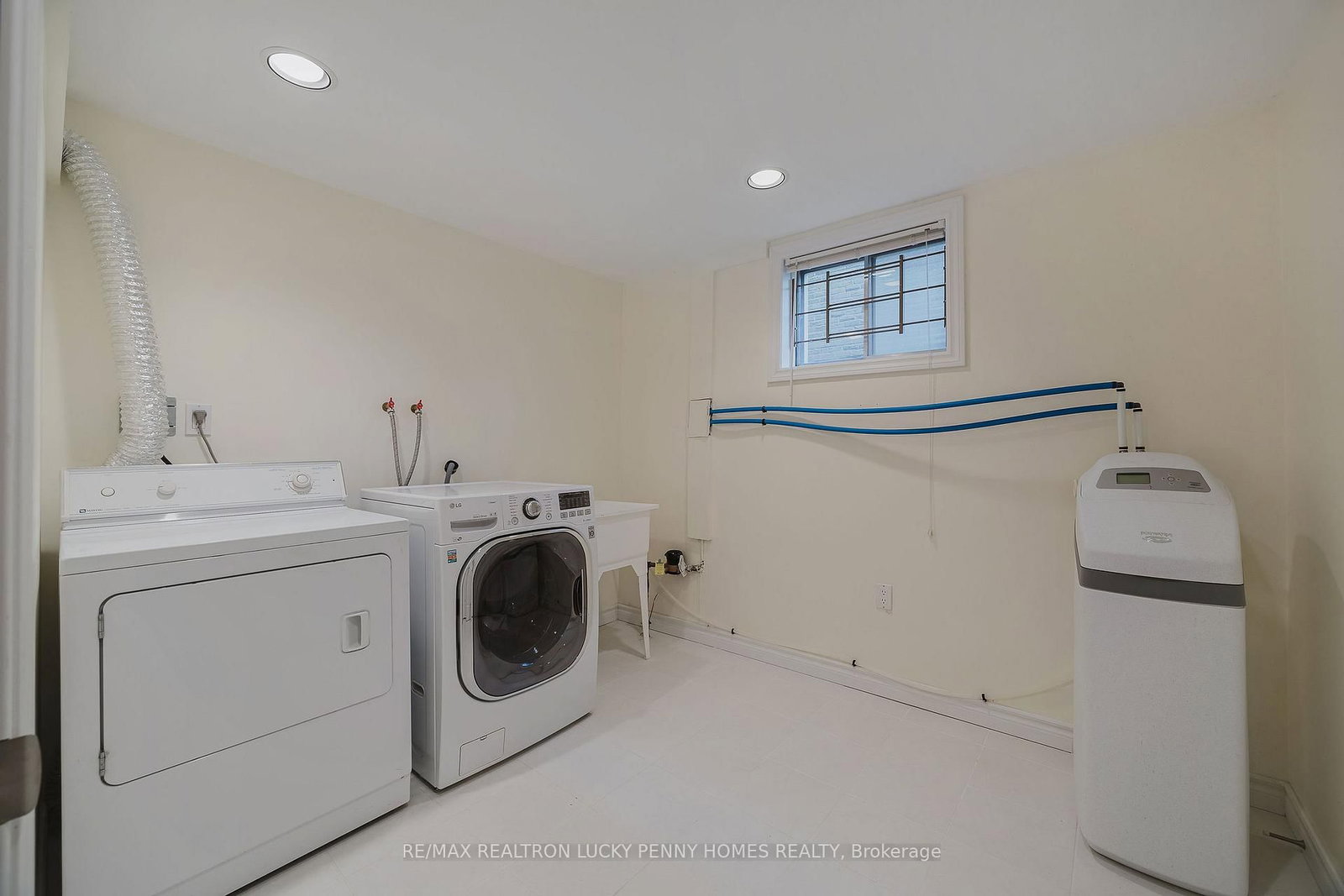 4 McPhail Court • Markham, ON photo 34