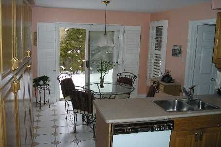 47 Elmsley Dr, Richmond Hill, L4C8N7 | Image 2