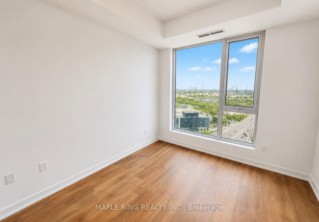 1826 - 498 Caldari Road