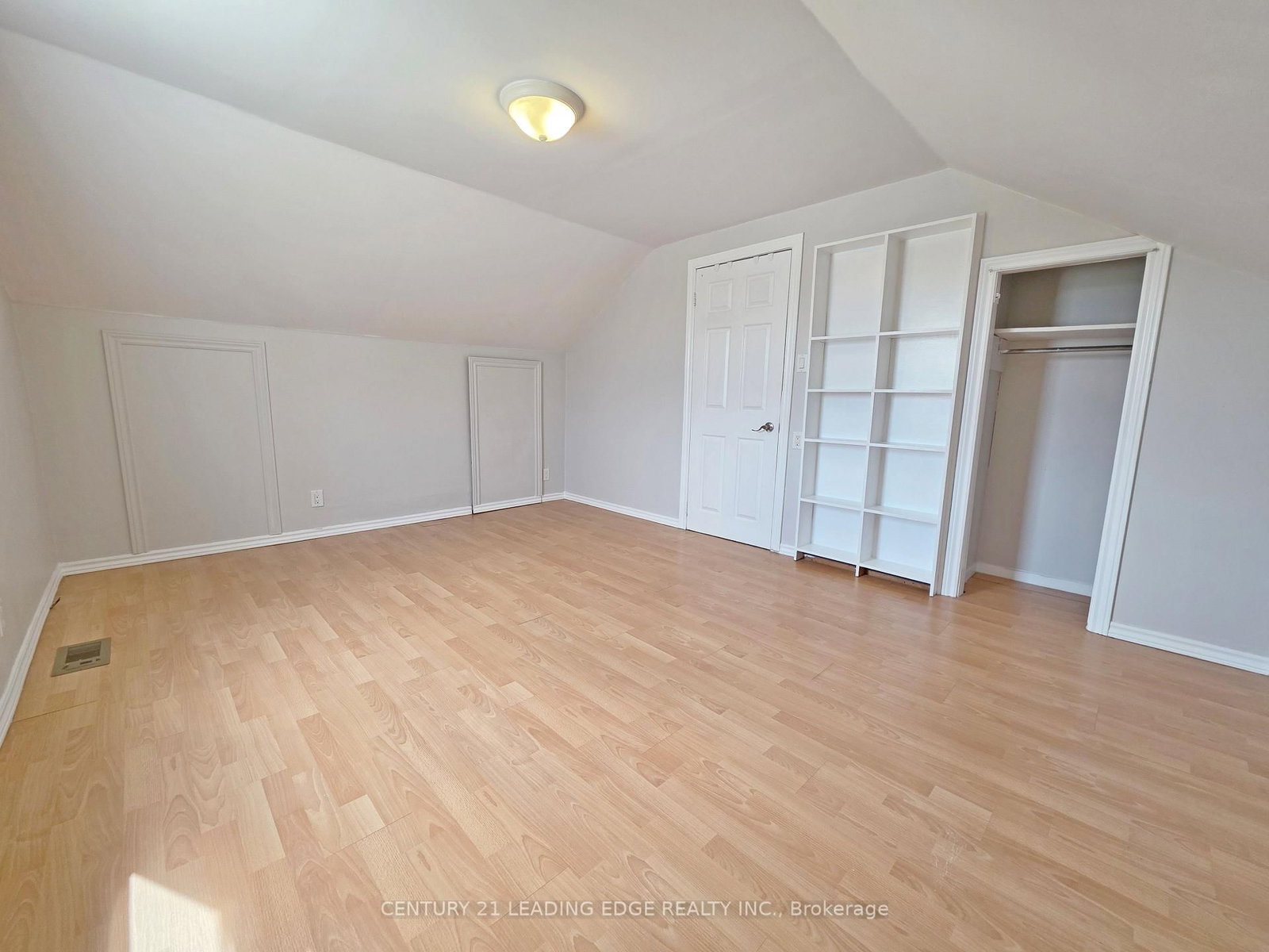 500 The Queensway South • Georgina, ON photo 29