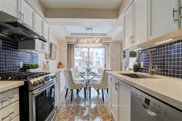 18 Clark Avenue W • #154 • Vaughan, ON photo 9