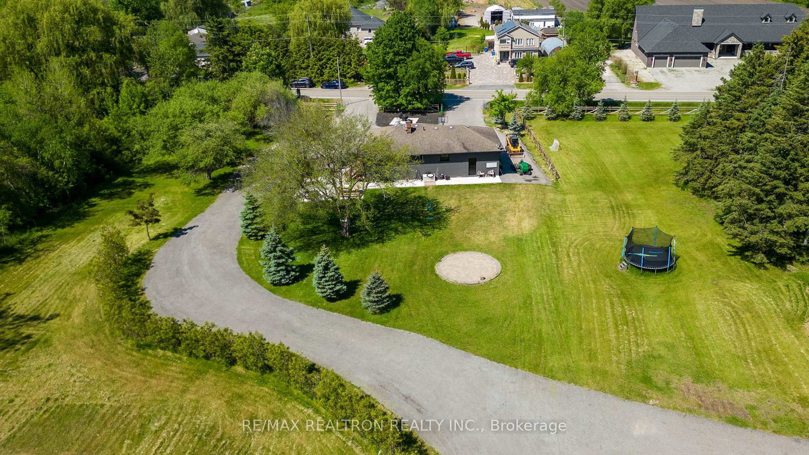18367 Keele Street • King, ON photo 13