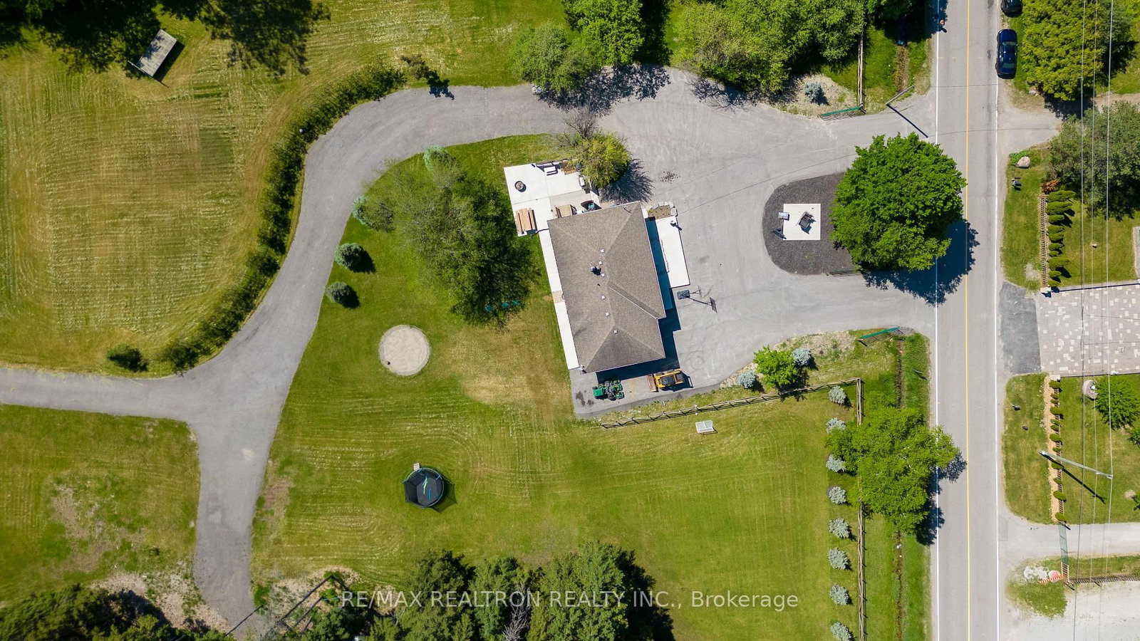 18367 Keele Street • King, ON photo 16