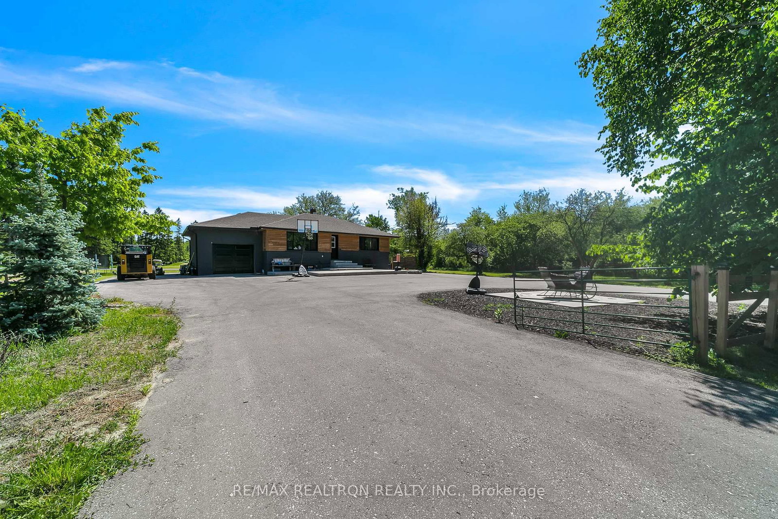 18367 Keele Street • King, ON photo 20