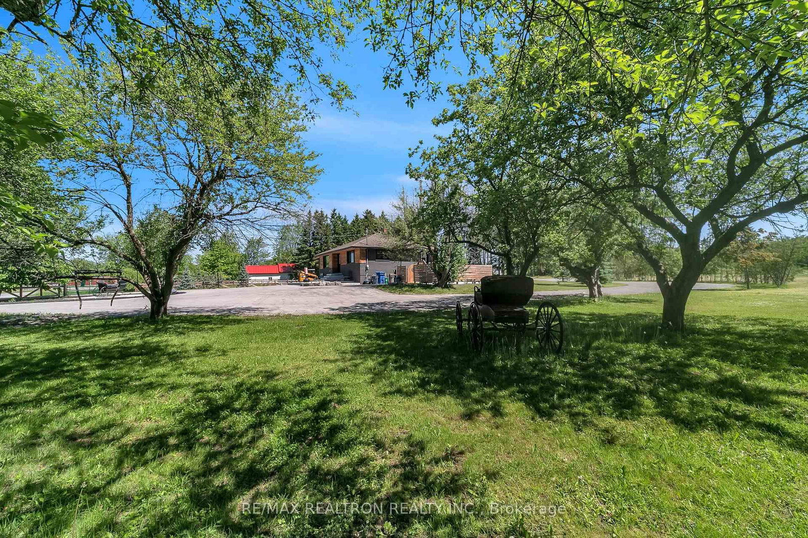 18367 Keele Street • King, ON photo 21