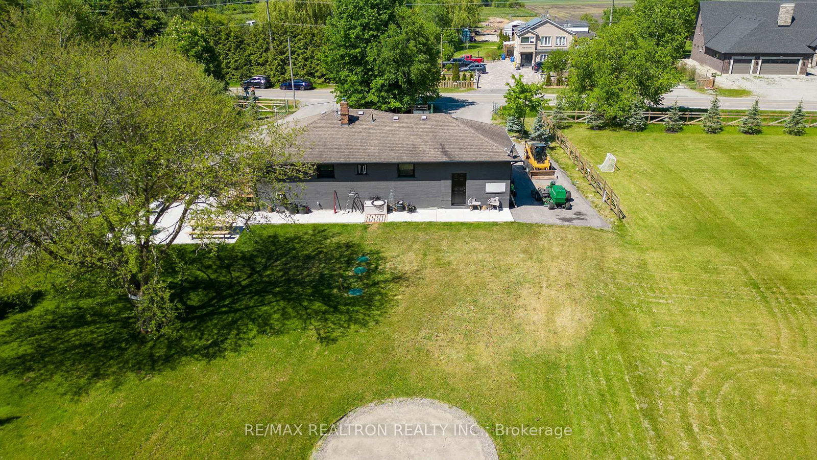18367 Keele Street • King, ON photo 9