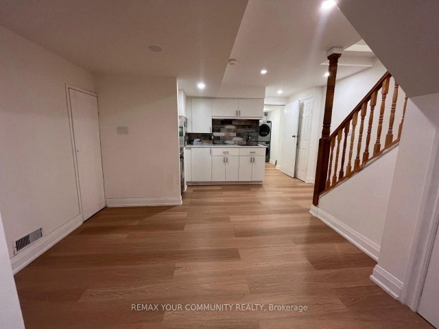 Basement - 11 Kingsmead Court