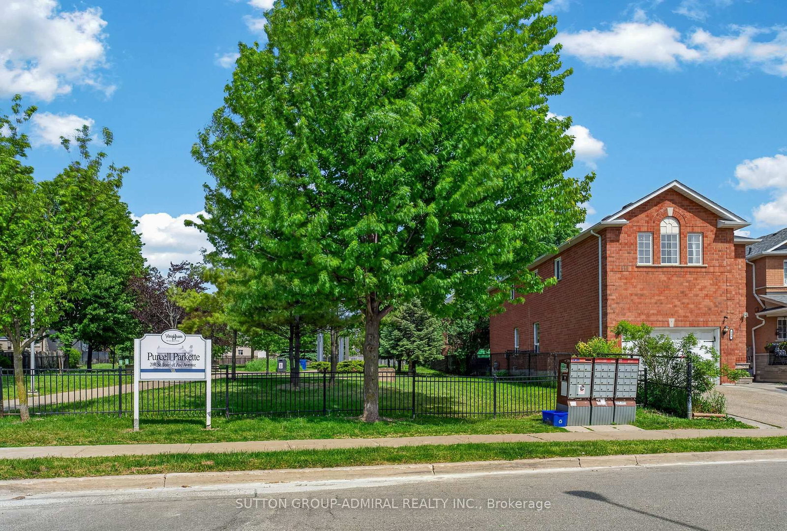 134 Purcell Crescent • Vaughan, ON photo 5