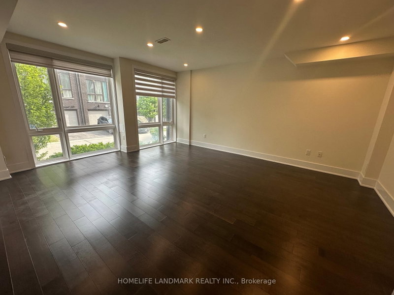 27 Thorncrest Drive