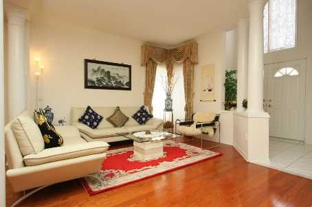 77 Frank Endean Rd, Richmond Hill, L4S2C3 | Image 2