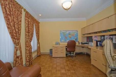 661 Wellington St W, Aurora, L4G6J7 | Image 3