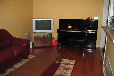 58 Warren Bradley St, Markham, L6C2W4 | Image 2