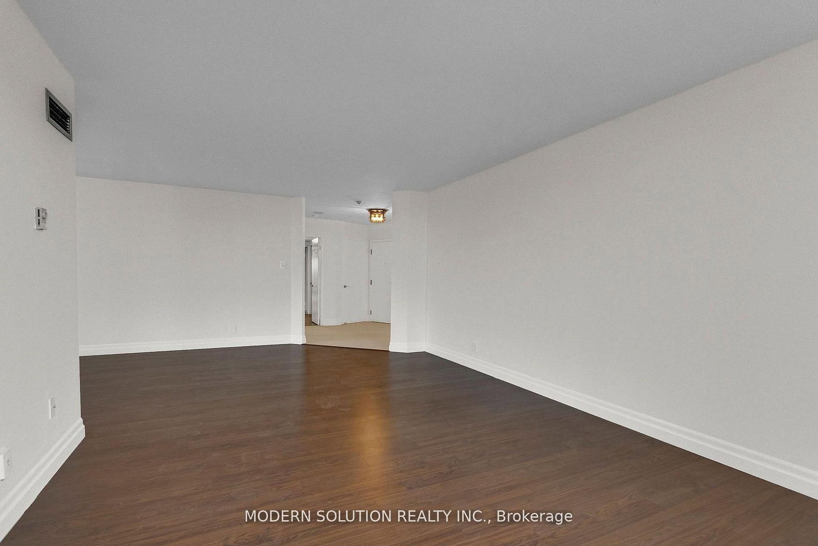 32 Clarissa Drive • #426 • Richmond Hill, ON photo 13