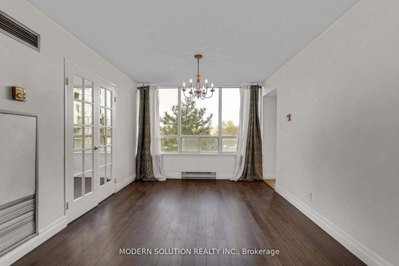 32 Clarissa Drive • #426 • Richmond Hill, ON photo 14