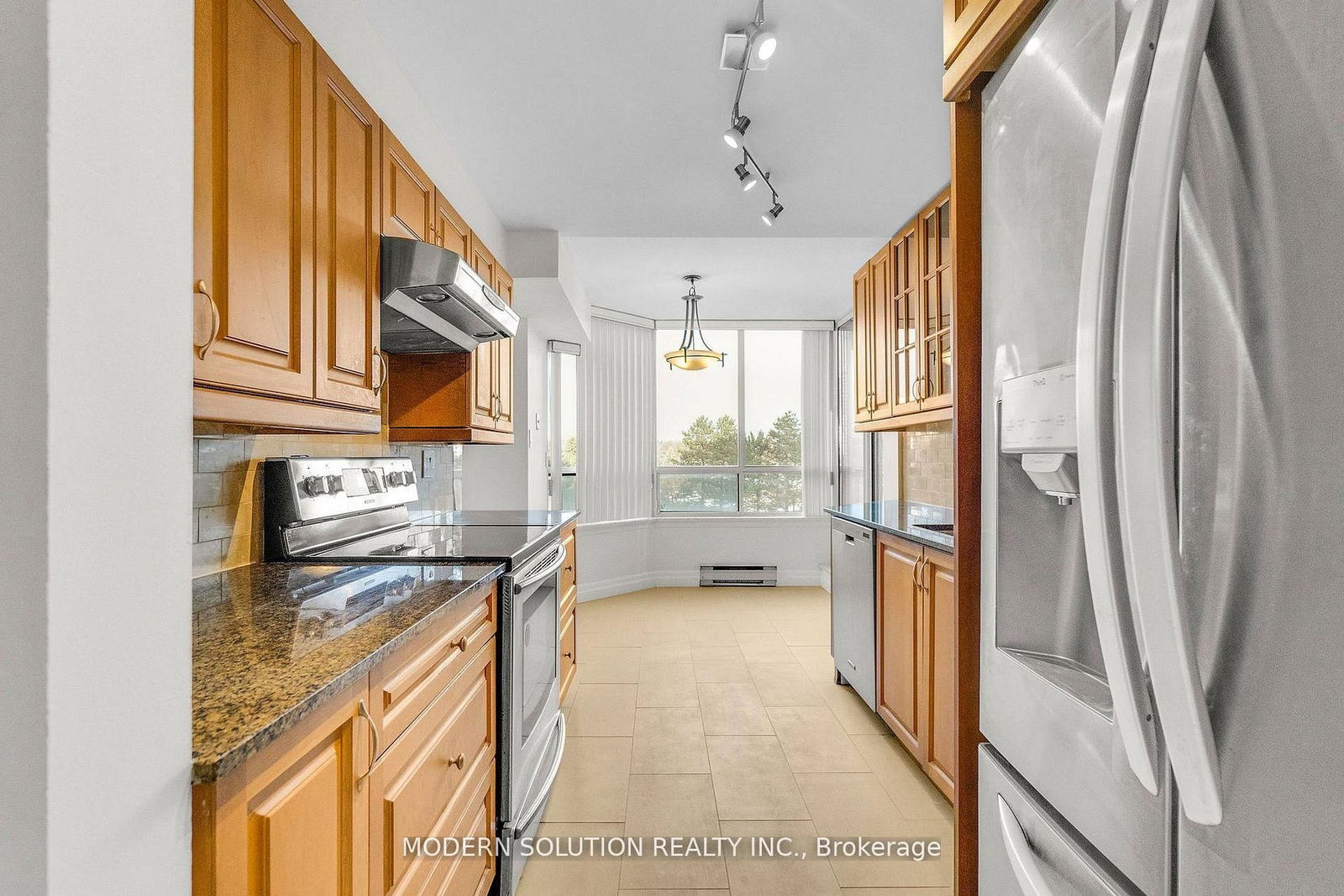 32 Clarissa Drive • #426 • Richmond Hill, ON photo 16