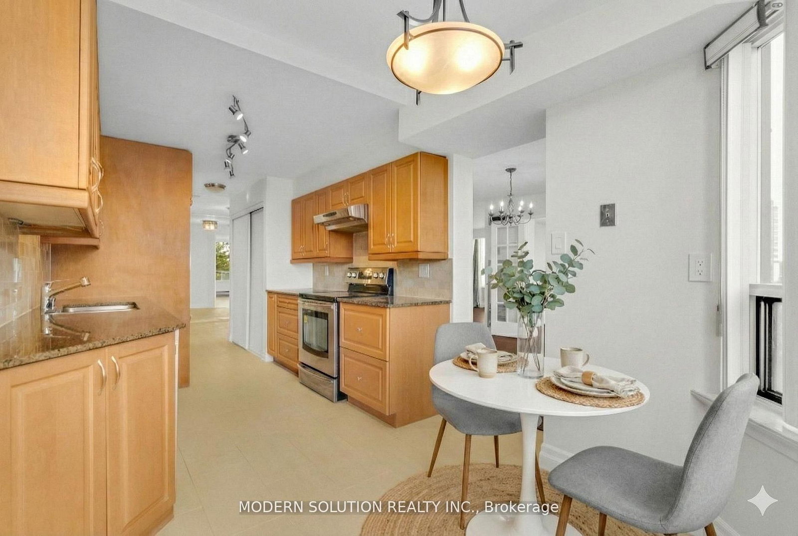 32 Clarissa Drive • #426 • Richmond Hill, ON photo 18