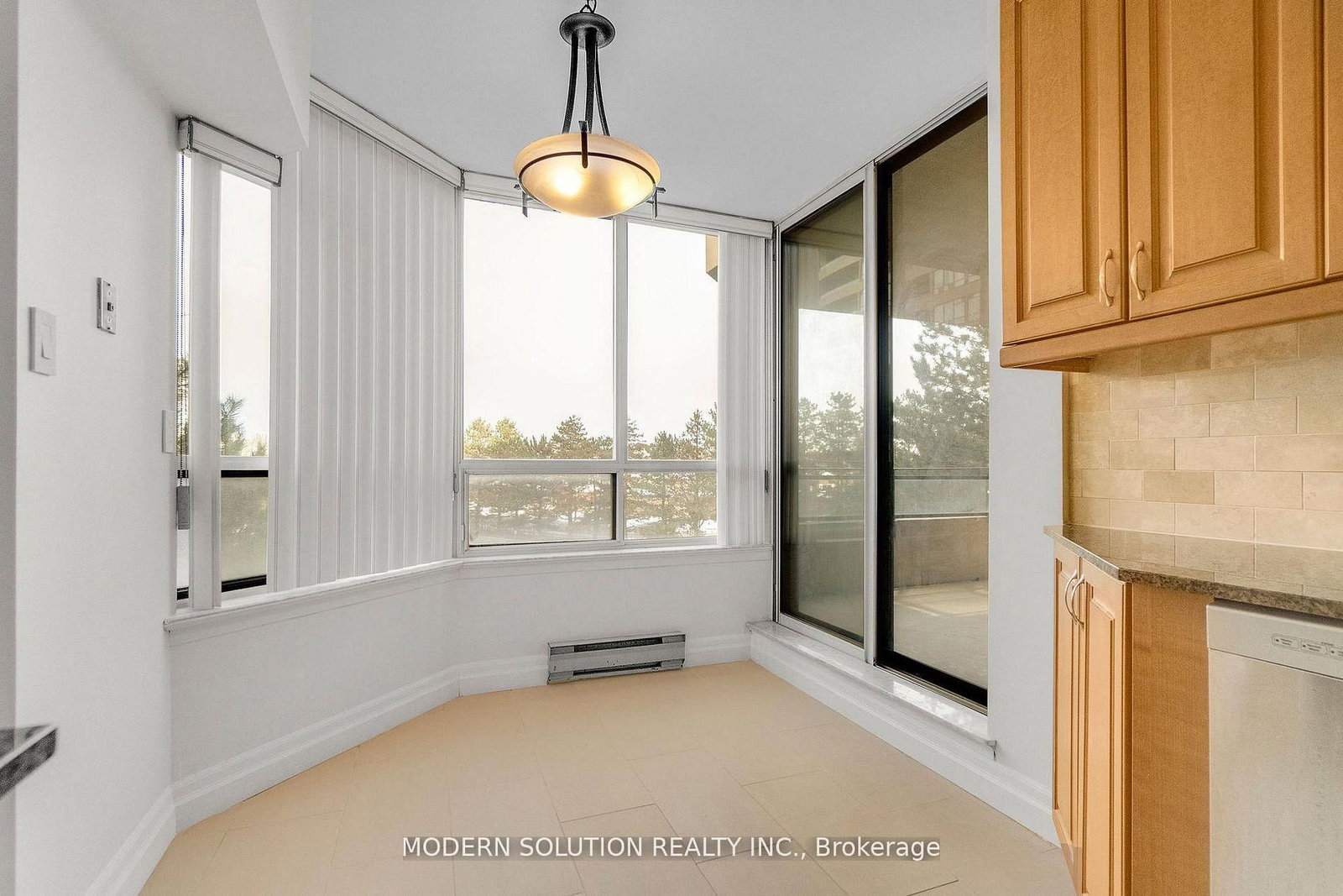 32 Clarissa Drive • #426 • Richmond Hill, ON photo 23