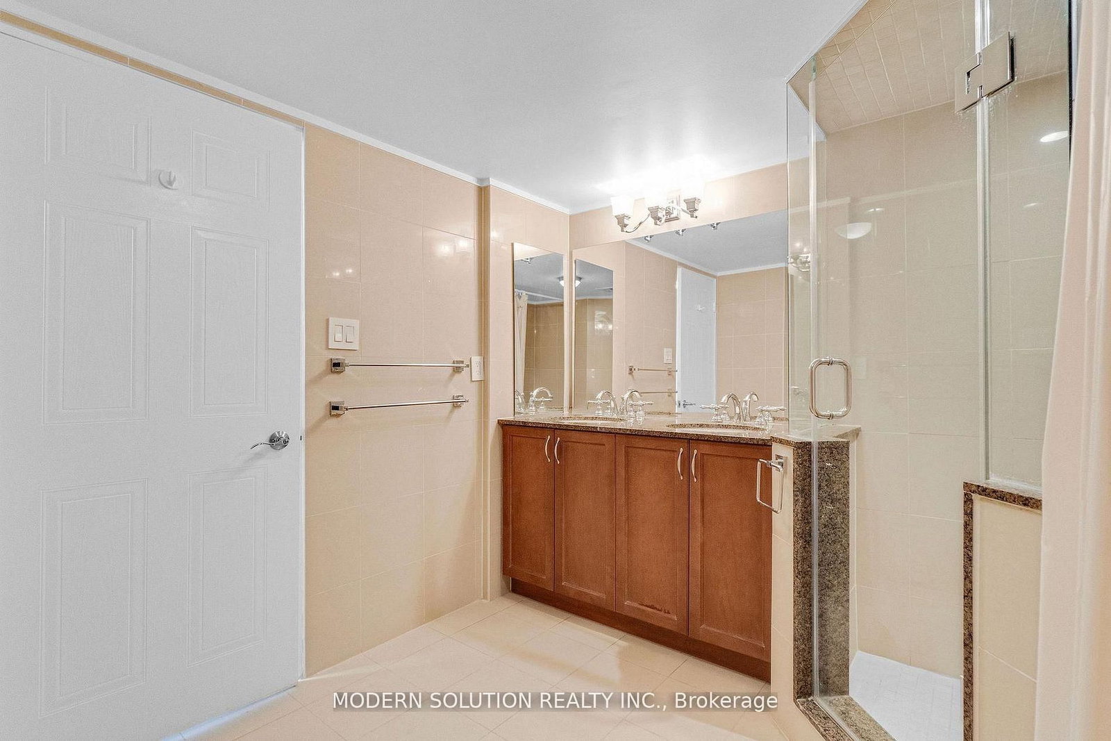32 Clarissa Drive • #426 • Richmond Hill, ON photo 30