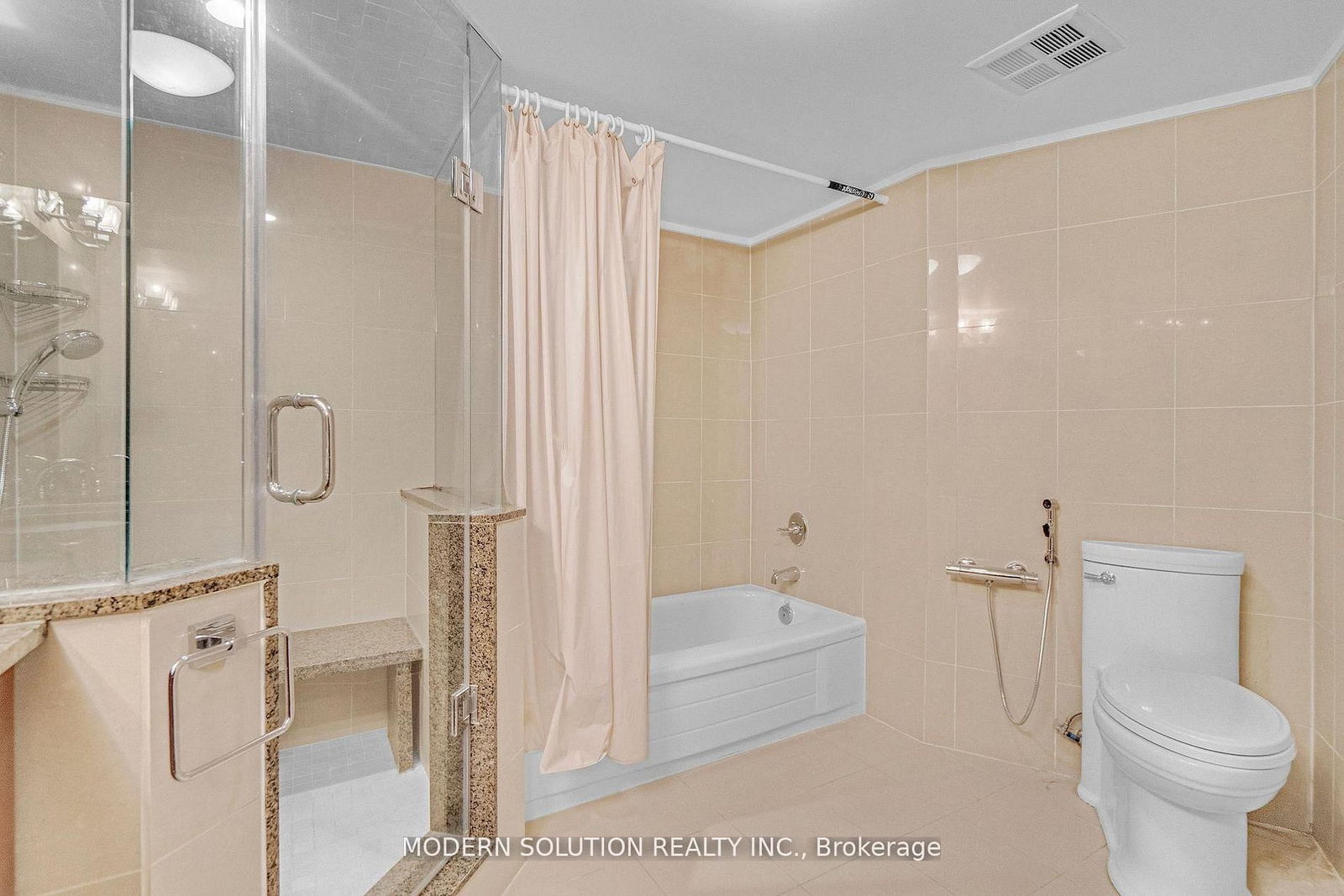 32 Clarissa Drive • #426 • Richmond Hill, ON photo 31