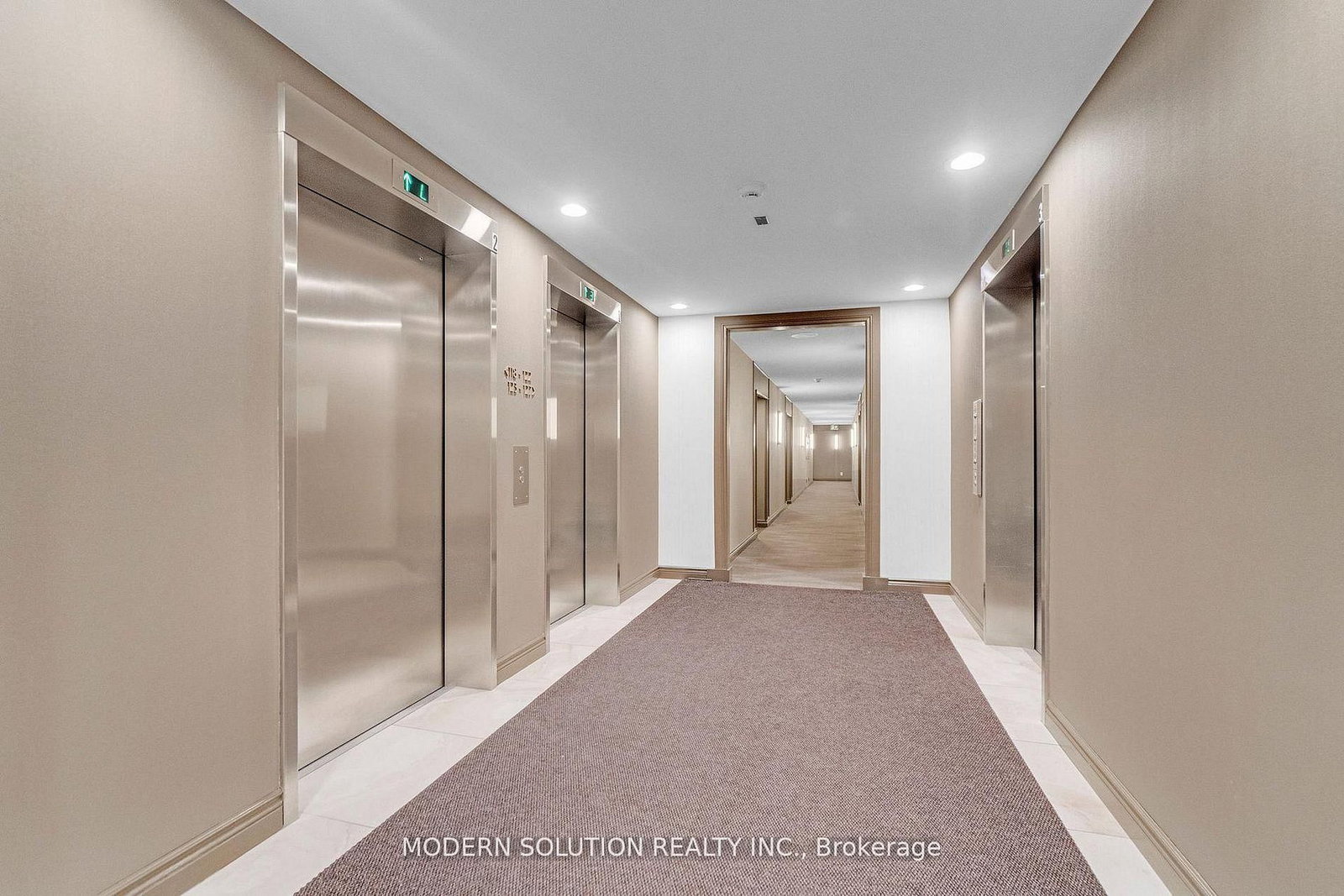 32 Clarissa Drive • #426 • Richmond Hill, ON photo 6