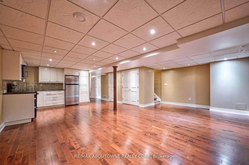 104 Cabinet Crescent