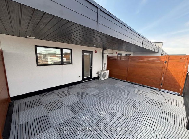 U228 - 9570 Islington Avenue W