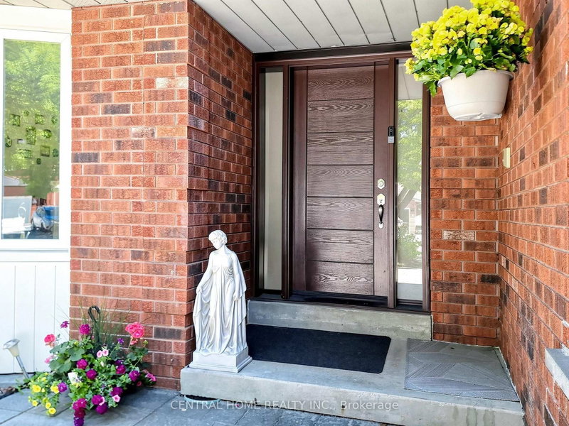 48 Ballard Crescent