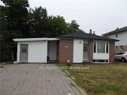 5-bed Detached House · 10666 Bayview Ave