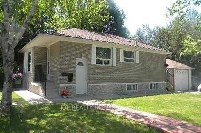 4-bed Detached House · 10676 Bayview Ave