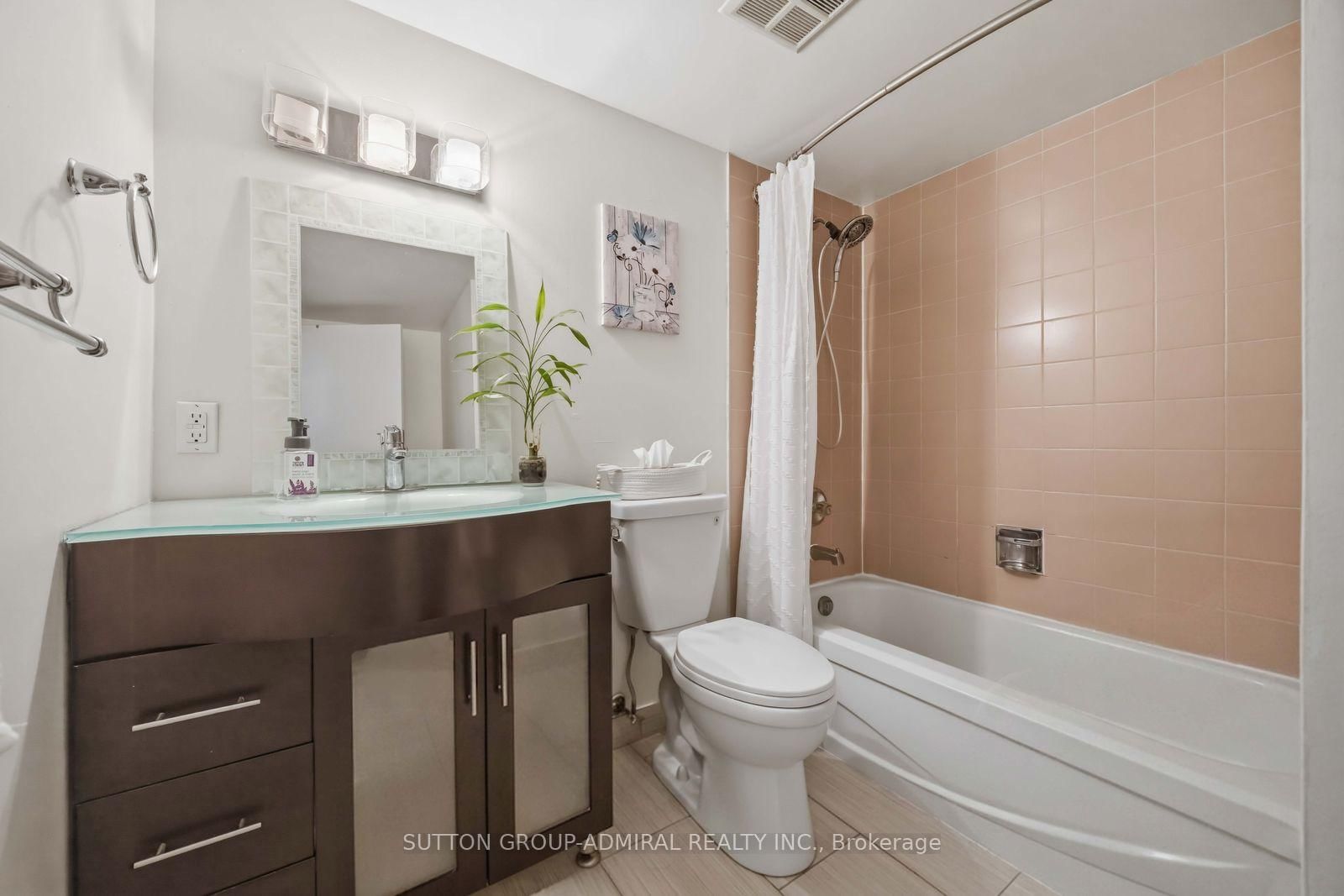 326 Major Mackenzie Drive • #220 • Richmond Hill, ON photo 18
