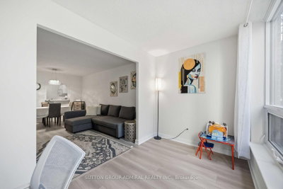326 Major Mackenzie Drive • #220 • Richmond Hill, ON photo 9