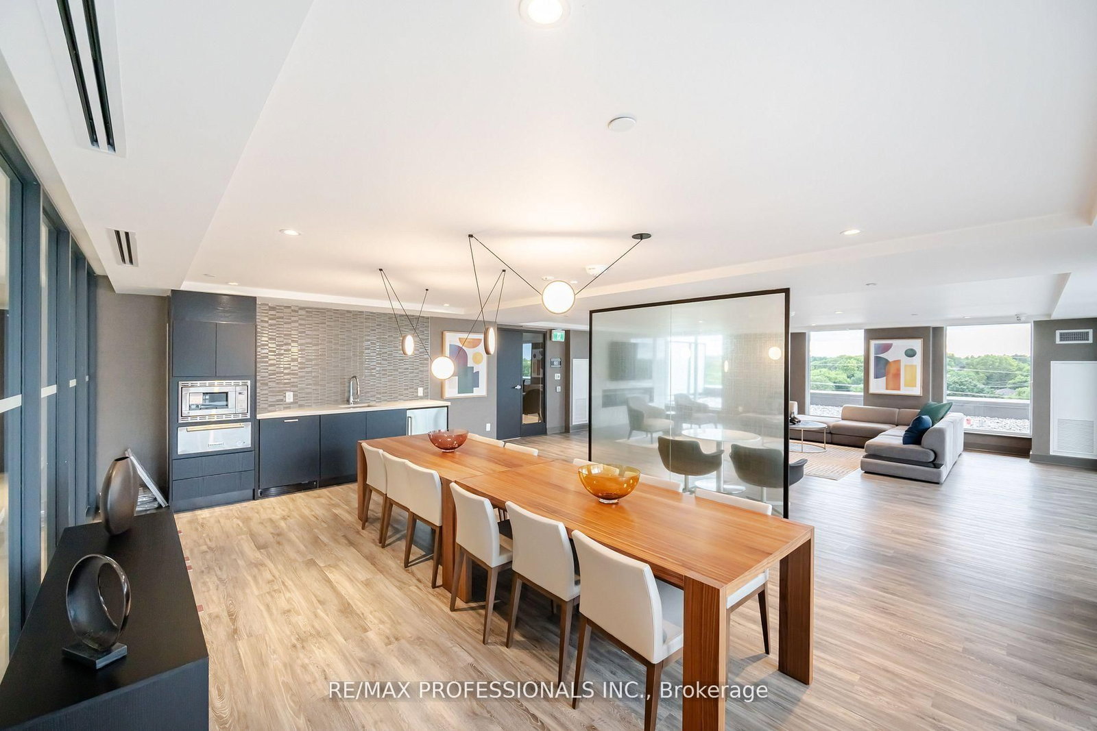 185 Deerfield Road • #504 • Newmarket, ON photo 31